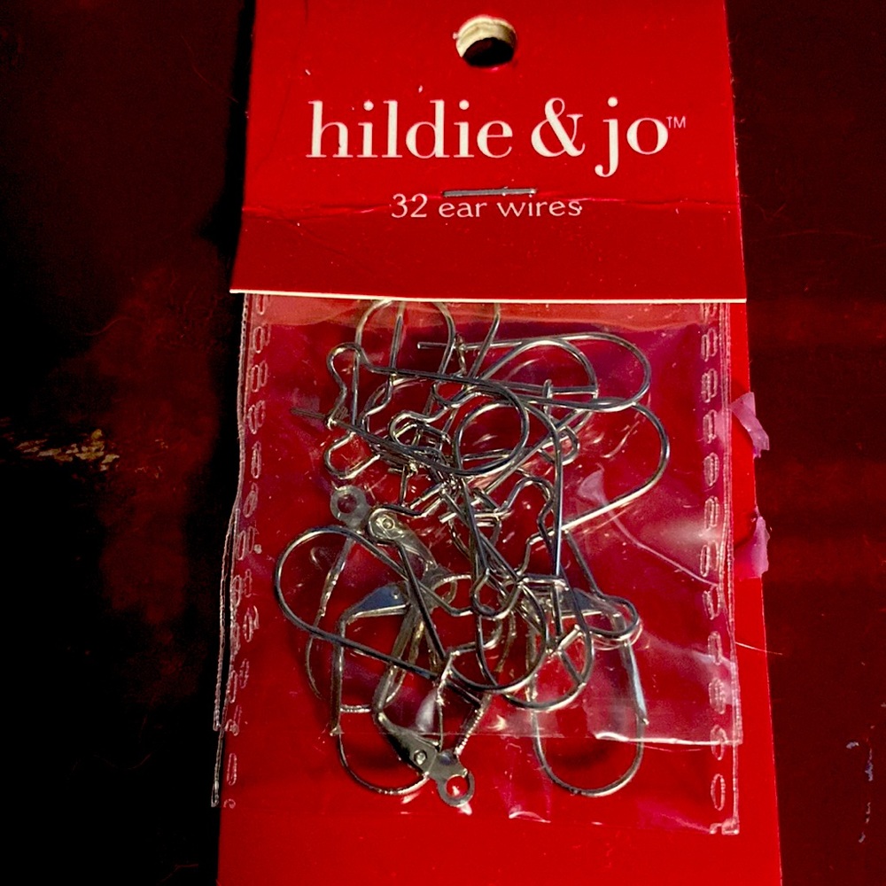 32 ear wires